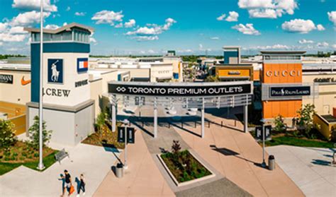 Versace at Toronto Premium Outlets® 